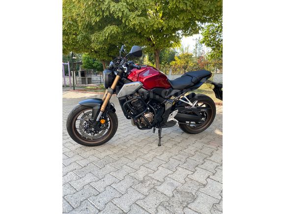 MEMURDAN SATILIK HATASIZ BOYASIZ DEĞİŞENSİZ CB650R