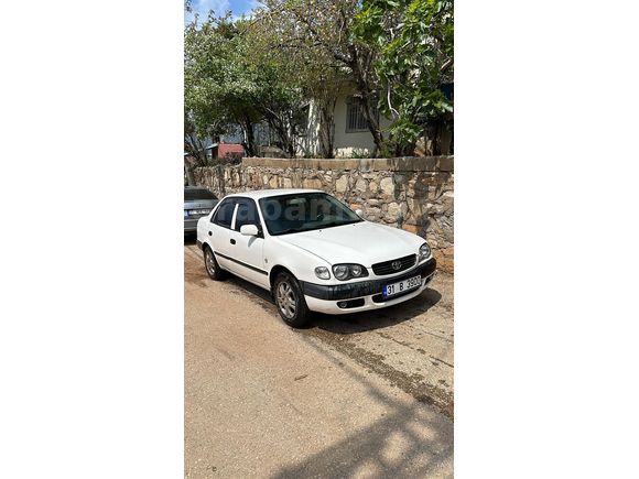 Toyota Corolla 1.4 Terra 2000 Model