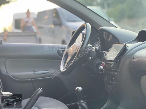 192.000 KM + MULTİMEDYA+GERİ GÖRÜŞ+BLUEOUTH+SES SİSTEMİ