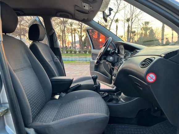 Sahibinden Ford Focus 1.6 Collection 2004 Model
