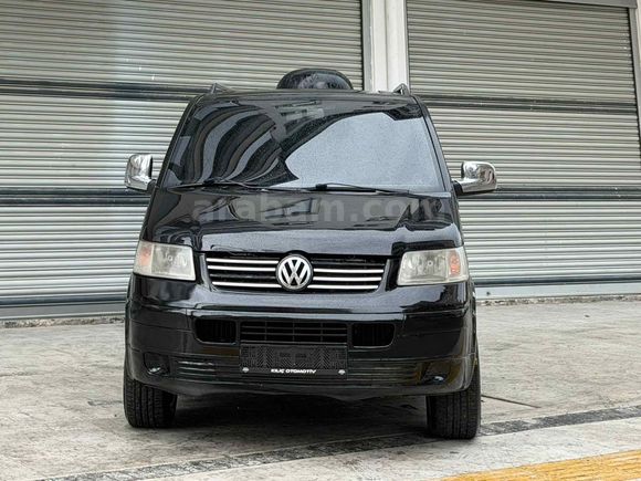 Volkswagen Transporter 2.5 TDI Camlı 