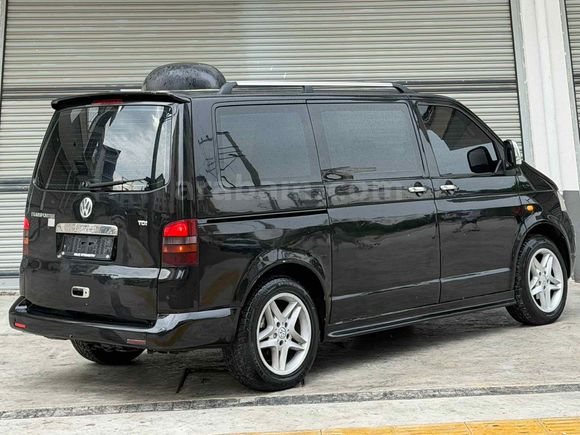 Volkswagen Transporter 2.5 TDI Camlı 