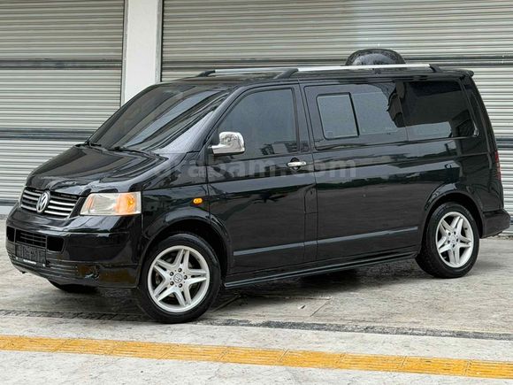 Volkswagen Transporter 2.5 TDI Camlı 