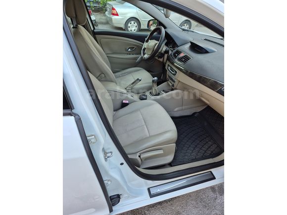 Sahibinden Renault Megane 1.6 Privilege 2011 Model 