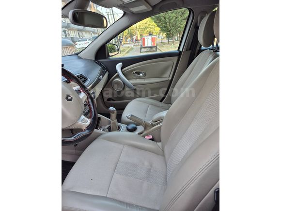 Sahibinden Renault Megane 1.6 Privilege 2011 Model 