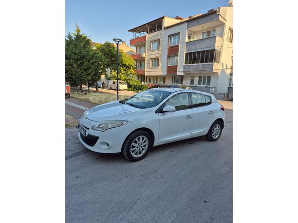 Sahibinden Renault Megane 1.6 Privilege 2011 Model 