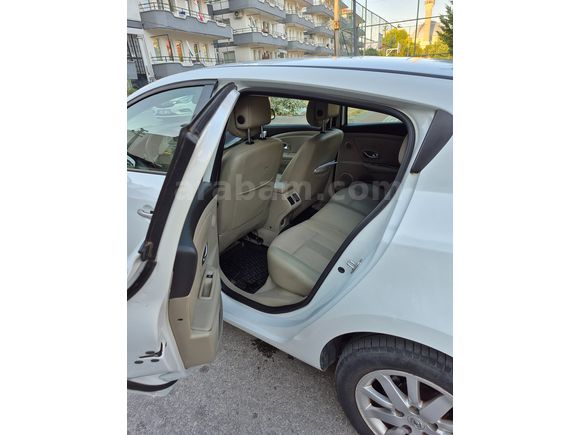 Sahibinden Renault Megane 1.6 Privilege 2011 Model 