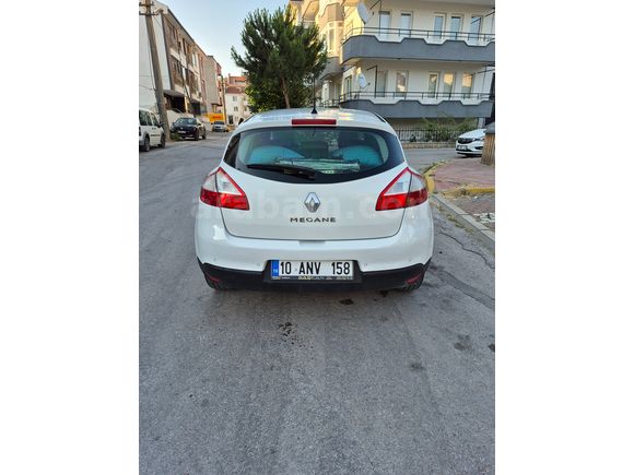Sahibinden Renault Megane 1.6 Privilege 2011 Model 