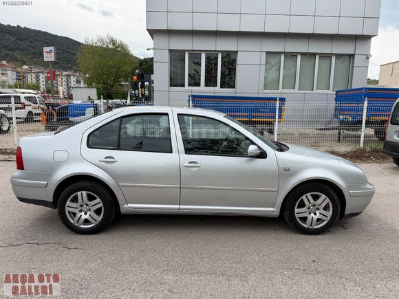 AKÇADAN 2004 MODEL ORJİNAL 1.6 16V OTOMATİK BORA PACİFİC