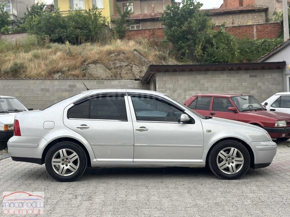 VOLKSWAGEN BORA 1.6 PACİFİC BENZİN+LPG