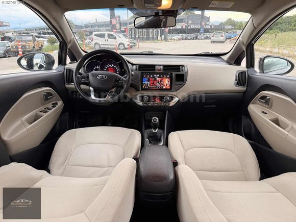 SAMİOĞULLARINDAN 2013 MD KİA RİO 1.4 CRDİ 6 İLERİ SİYAH+KREM