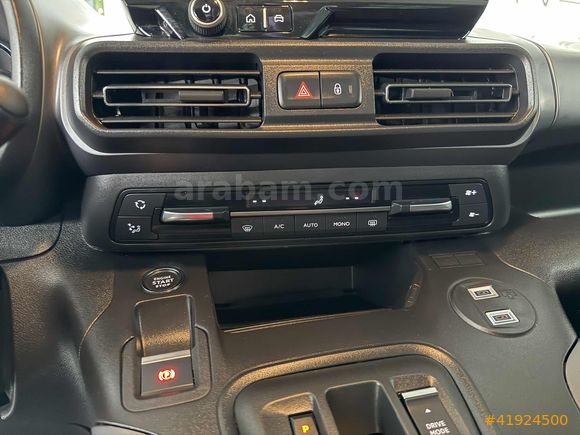 2025 OPEL COMBO - ULTIMATE - CAM TAVAN - 28 BİN KM - BOYASIZ