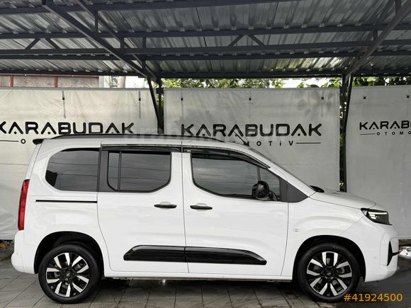 2025 OPEL COMBO - ULTIMATE - CAM TAVAN - 28 BİN KM - BOYASIZ