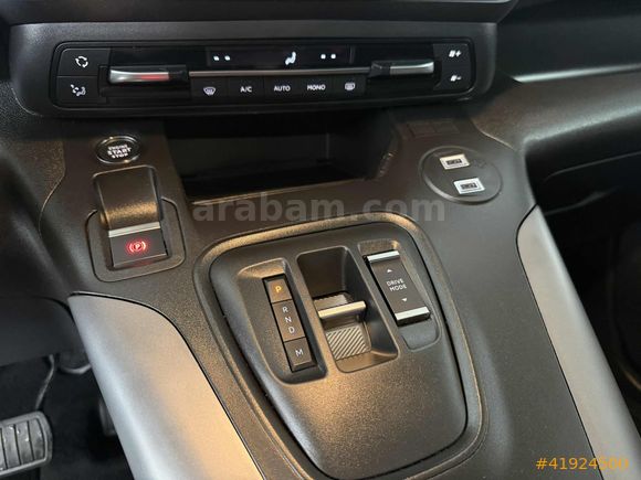 2025 OPEL COMBO - ULTIMATE - CAM TAVAN - 28 BİN KM - BOYASIZ