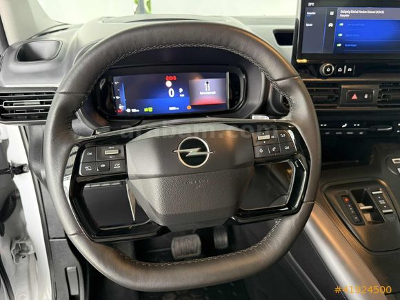 2025 OPEL COMBO - ULTIMATE - CAM TAVAN - 28 BİN KM - BOYASIZ