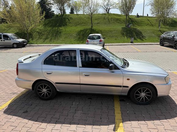 Sahibinden Hyundai Accent 1.3 LX 2000 Model 