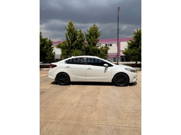 Sahibinden Kia Cerato 1.6 CRDi Concept Plus 2017 Model