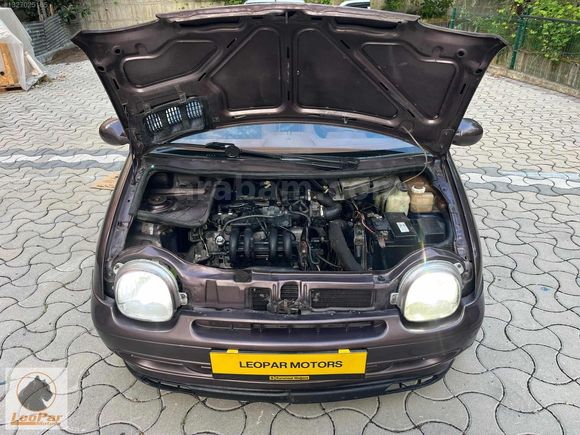 1998 RENAULT TWİNGO 1.2 270 BİN KM MANUEL BENZİN TAKAS OLUR
