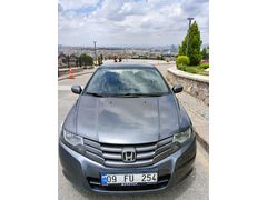 Sahibinden Honda City 1.4 LS 2009 Model  284.000 km Füme