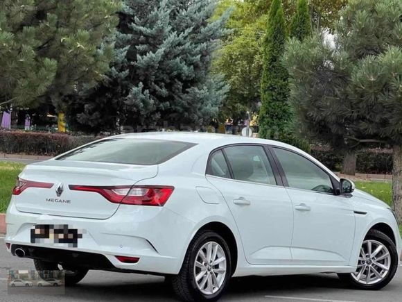 SUNA OTOMOTİVDEN MEGAN TOCH 170 BİNDE TERTEMİZ