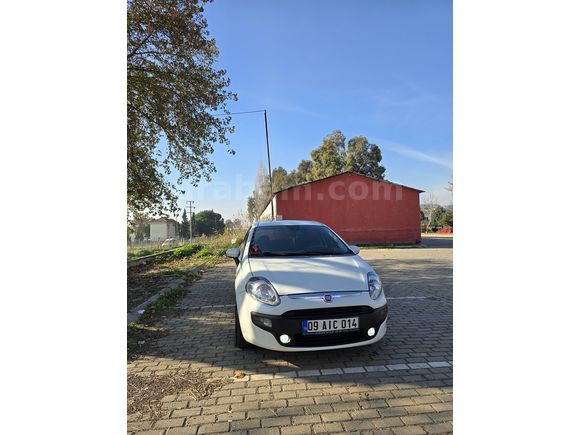CAM TAVAN HARİÇ EN DOLUSU PUNTO EVO