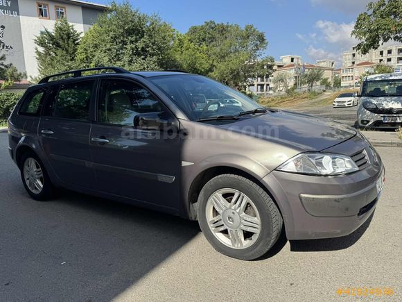 2006 RENAULT MEGAN 1.5 DCİ PİRİVİLEGE DEĞİŞENSİZ AİLE ARACI