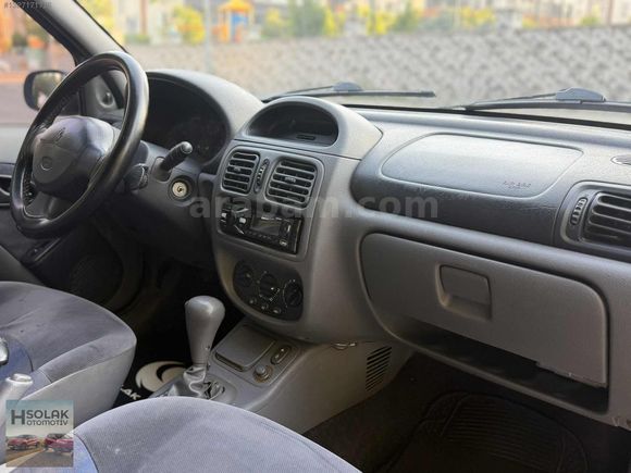 2000 MODEL RENAULT CLİO 1.6 RTE OTOMATİK KLİMALI AKTİF