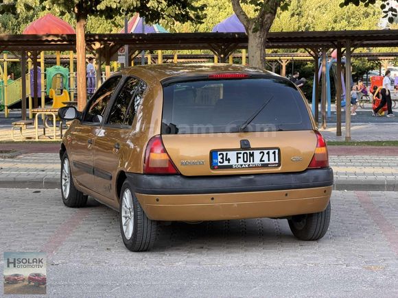 2000 MODEL RENAULT CLİO 1.6 RTE OTOMATİK KLİMALI AKTİF