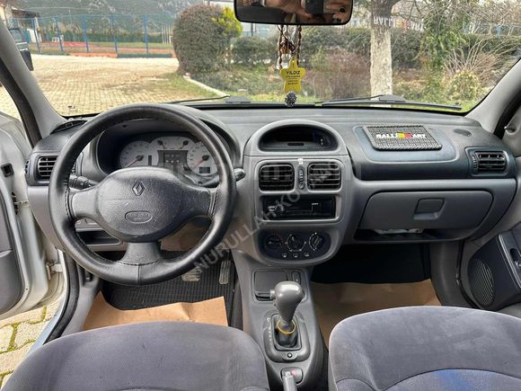 2000 MODEL OTOMATİK CLİO 1.6 KLİMALI