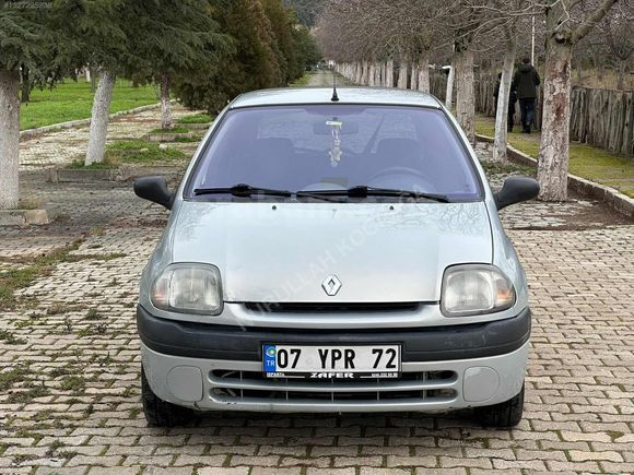 2000 MODEL OTOMATİK CLİO 1.6 KLİMALI