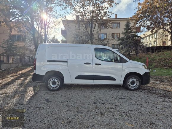 KİRALIK /GÜNLÜK /HAFTALIK / AYLIK /PARTNER/MAXİ PANELVAN ARAÇLAR