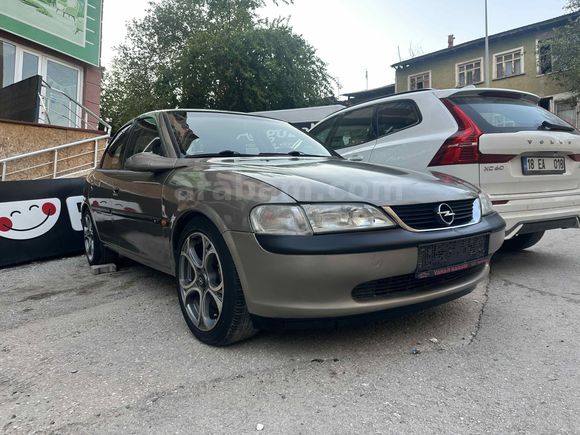 TORUN TRAKTÖR ve AUTO dan 1997 MODEL OPEL VECTRA 