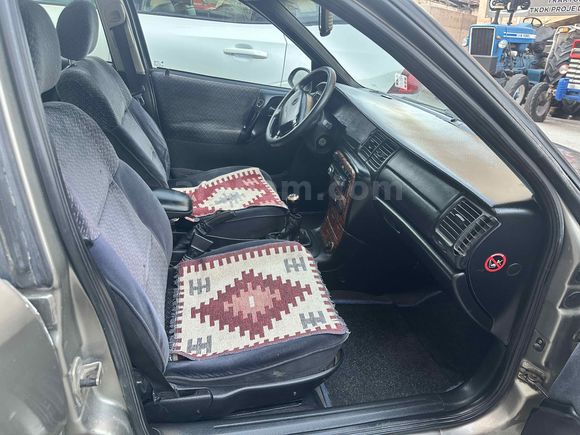 TORUN TRAKTÖR ve AUTO dan 1997 MODEL OPEL VECTRA 
