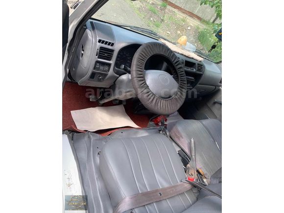 YENİ MUAYENELİ BRANDA İŞLİ 200000 KM DE MAZDA E 2200