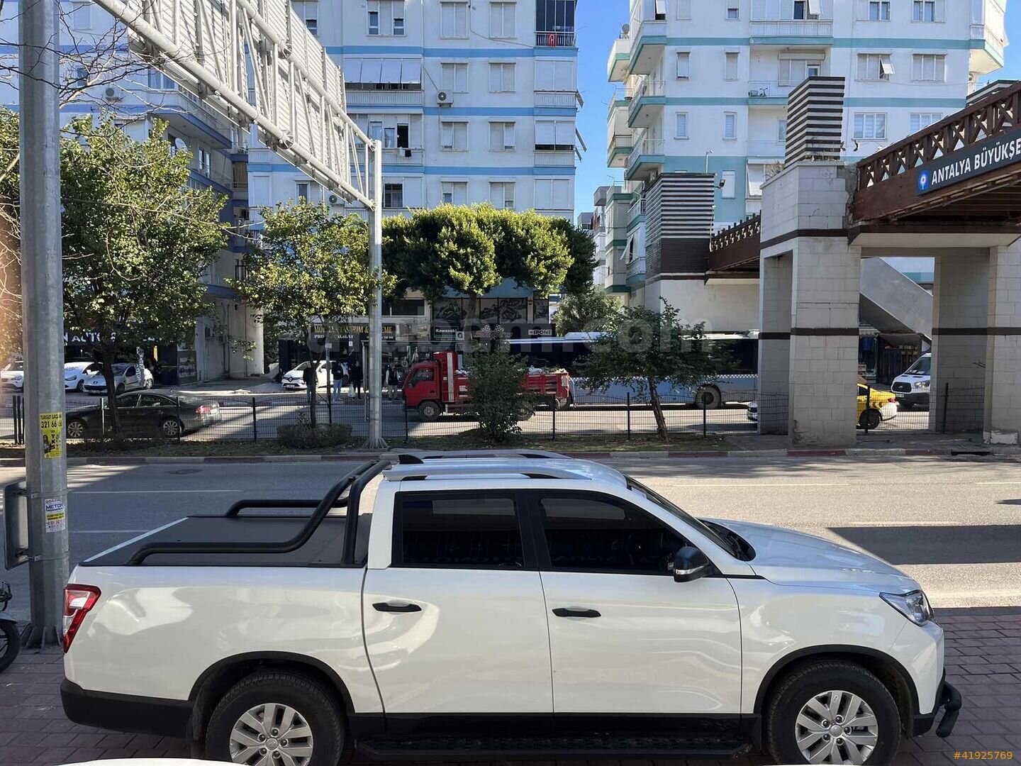 Galeriden KGM SsangYong Musso Grand 2.2 D Platinum 2024 Model Antalya 6.124 km Beyaz 5