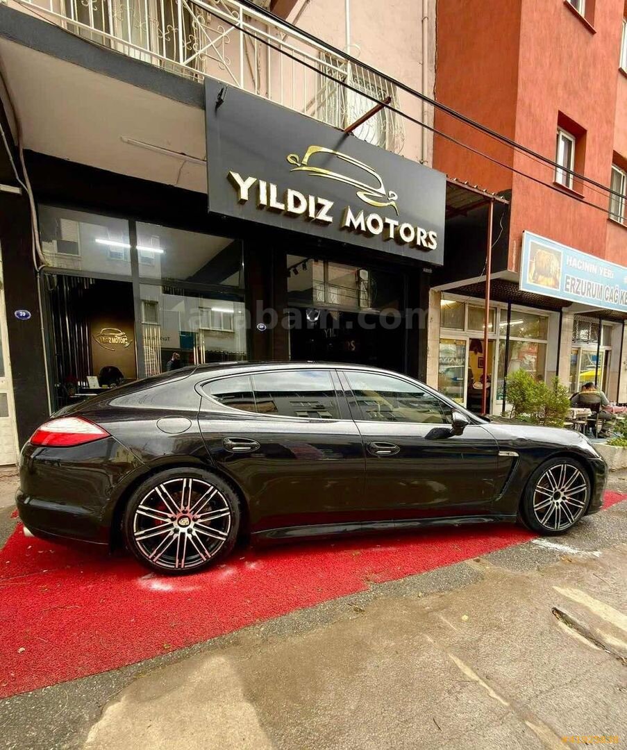 Galeriden Porsche Panamera Diesel 2012 Model İzmir 331.000 km Siyah 7