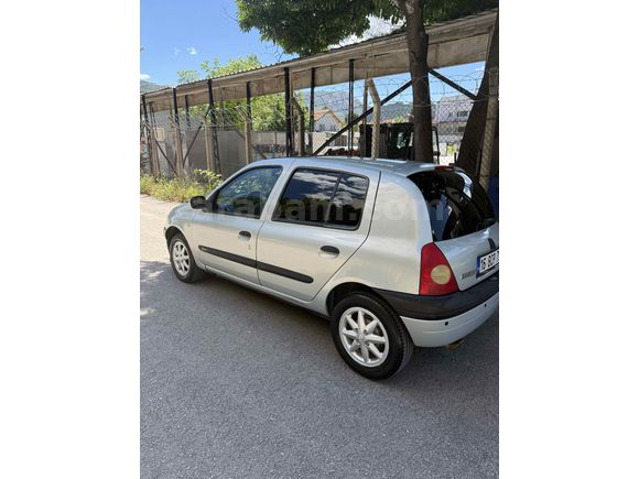 Sahibinden Renault Clio 1.4 RXT 2001 Model 