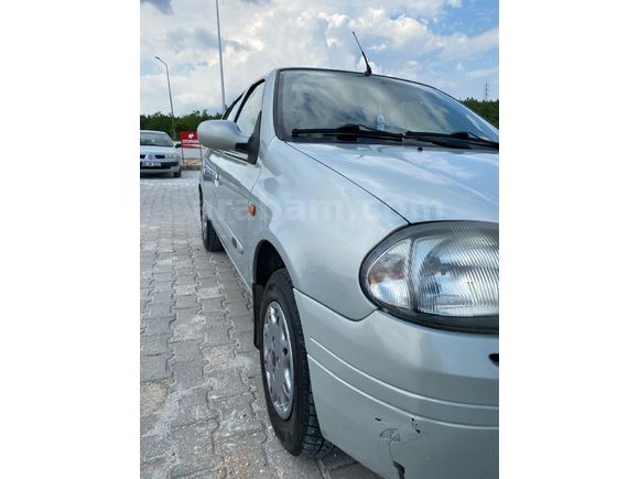 Galeriden Renault Clio 1.4 RNA 2000 Model Kütahya