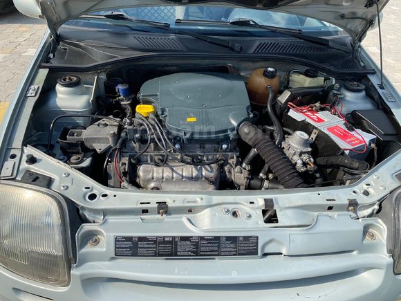 Galeriden Renault Clio 1.4 RNA 2000 Model Kütahya