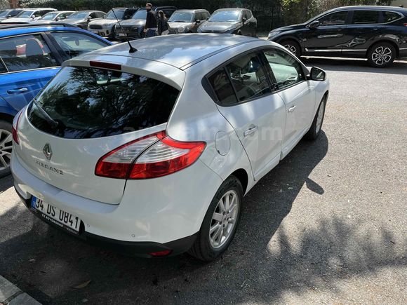 Sahibinden Renault Megane 1.6 Privilege 2012 Model 