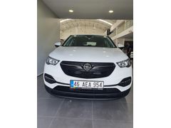 Sahibinden Opel Grandland X 1.2 EcoTEC Essentia 2021 Model