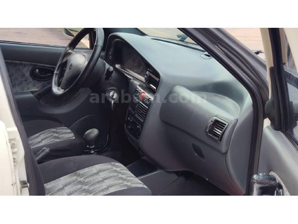 Fiat Siena 1.6 HL 2000 Model Kütahya