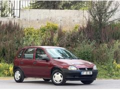 Sahibinden Opel Corsa B  1.4 Swing 1994 Model  ARACIM HATASIZ BOYASIZ OLMAKLA BİRLİKTE   170 BİNDE ORJINAL. TAM BİR AİLE ARABASI YAKIT CİMRİSİ