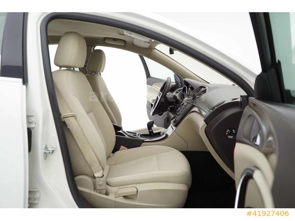 "GALERİ GÜÇLÜ"DEN İNSİGNİA 1.4 TURBO EDİTİON