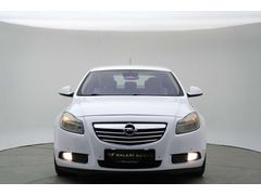 "GALERİ GÜÇLÜ"DEN İNSİGNİA 1.4 TURBO EDİTİON