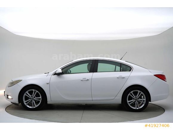 "GALERİ GÜÇLÜ"DEN İNSİGNİA 1.4 TURBO EDİTİON