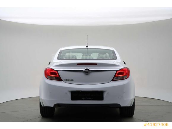 "GALERİ GÜÇLÜ"DEN İNSİGNİA 1.4 TURBO EDİTİON