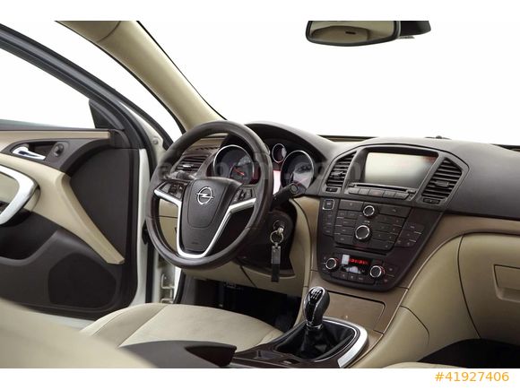 "GALERİ GÜÇLÜ"DEN İNSİGNİA 1.4 TURBO EDİTİON