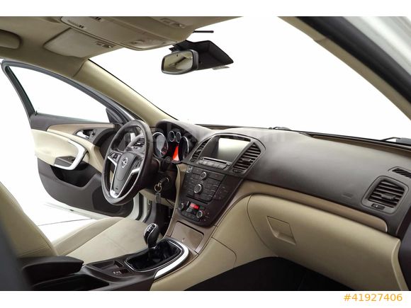 "GALERİ GÜÇLÜ"DEN İNSİGNİA 1.4 TURBO EDİTİON