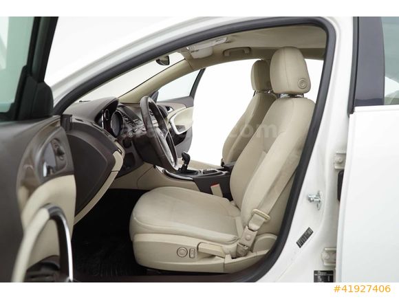 "GALERİ GÜÇLÜ"DEN İNSİGNİA 1.4 TURBO EDİTİON